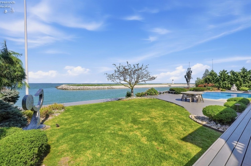 2078 Driftwood Lane, Oregon, 43616, 4 Bedroom Bedrooms, ,4 BathroomBathrooms,Residential,For Sale,Driftwood,20263730