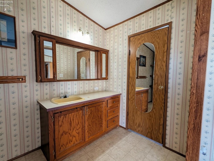 3 5th Street, Norwalk, 44857, 2 Bedroom Bedrooms, ,2 BathroomBathrooms,Residential,For Sale,5th,20263771