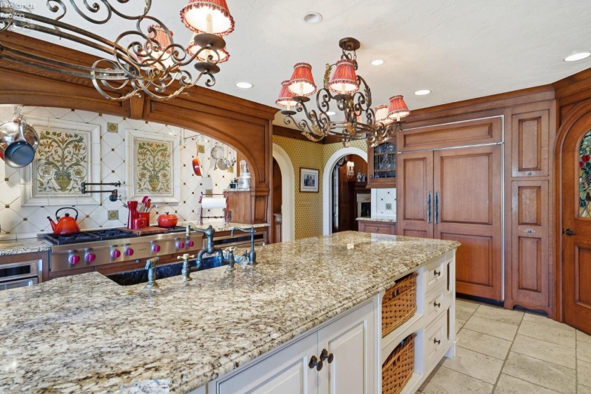 3941 Cliff Road, Port Clinton, 43452, 3 Bedroom Bedrooms, ,5 BathroomBathrooms,Residential,For Sale,Cliff,20263750