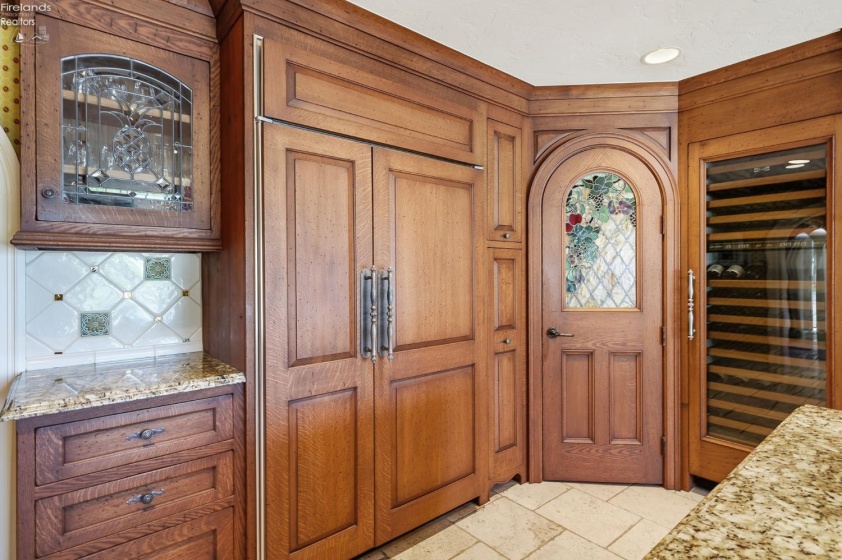 3941 Cliff Road, Port Clinton, 43452, 3 Bedroom Bedrooms, ,5 BathroomBathrooms,Residential,For Sale,Cliff,20263750