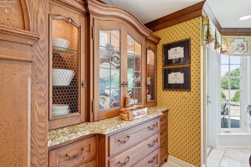 3941 Cliff Road, Port Clinton, 43452, 3 Bedroom Bedrooms, ,5 BathroomBathrooms,Residential,For Sale,Cliff,20263750