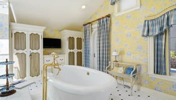 3941 Cliff Road, Port Clinton, 43452, 3 Bedroom Bedrooms, ,5 BathroomBathrooms,Residential,For Sale,Cliff,20263750
