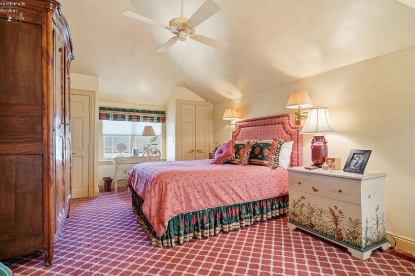 3941 Cliff Road, Port Clinton, 43452, 3 Bedroom Bedrooms, ,5 BathroomBathrooms,Residential,For Sale,Cliff,20263750
