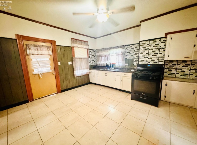 2301 Meyer Avenue, Cleveland, 44109, 3 Bedroom Bedrooms, ,2 BathroomBathrooms,Residential,For Sale,Meyer,20263671