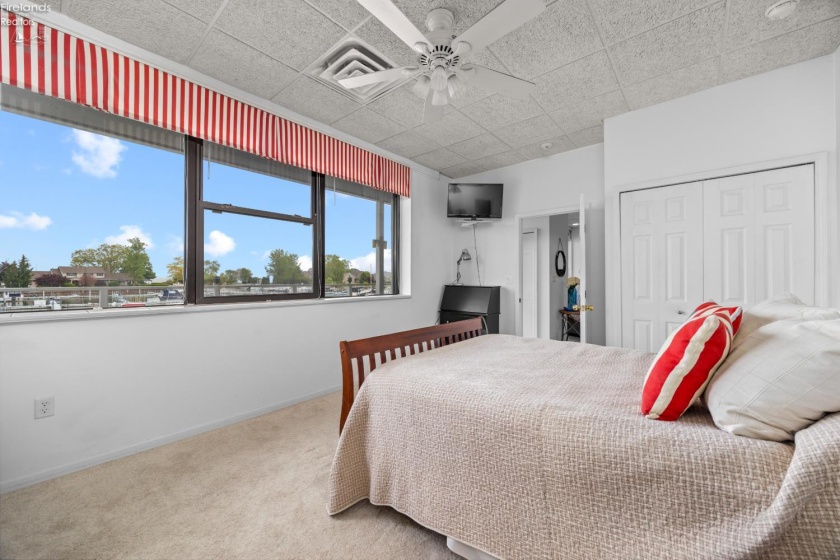 1556 Catawba Road, Port Clinton, 43452, 2 Bedroom Bedrooms, ,2 BathroomBathrooms,Residential,For Sale,Catawba,20263780