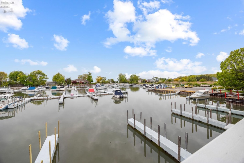 1556 Catawba Road, Port Clinton, 43452, 2 Bedroom Bedrooms, ,2 BathroomBathrooms,Residential,For Sale,Catawba,20263780