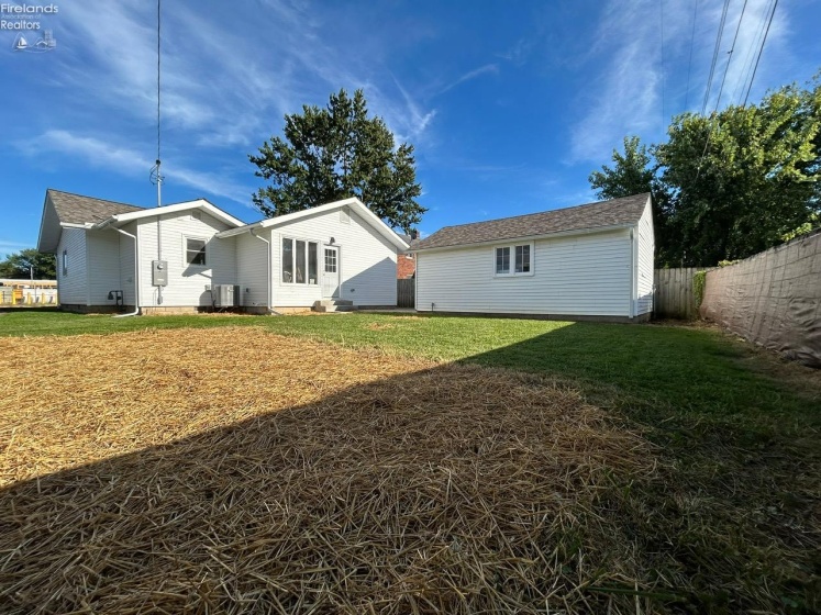 1044 Decatur, Vermilion, 44089, 3 Bedroom Bedrooms, ,2 BathroomBathrooms,Residential,For Sale,Decatur,20263778