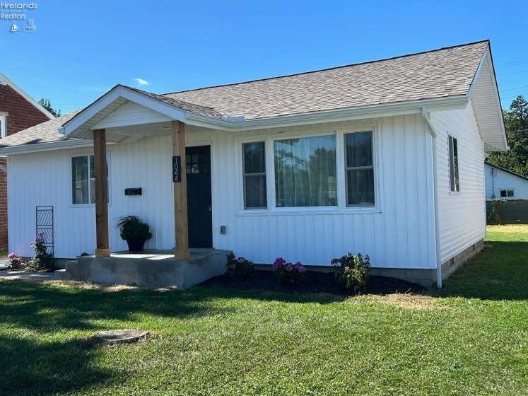1044 Decatur, Vermilion, 44089, 3 Bedroom Bedrooms, ,2 BathroomBathrooms,Residential,For Sale,Decatur,20263778