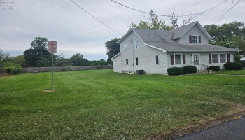 2603 Tremper Avenue, Sandusky, 44870, 3 Bedroom Bedrooms, ,2 BathroomBathrooms,Residential,For Sale,Tremper,20263782 2603 Tremper Avenue, Sandusky, 44870, 3 Bedroom Bedrooms, ,2 BathroomBathrooms,Residential,For Sale,Tremper,20263782