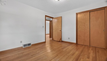 1593 Vermilion Road, Vermilion, 44089, ,2 BathroomBathrooms,Residential,For Sale,Vermilion,20263721