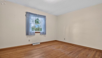 1593 Vermilion Road, Vermilion, 44089, ,2 BathroomBathrooms,Residential,For Sale,Vermilion,20263721