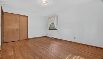 1593 Vermilion Road, Vermilion, 44089, ,2 BathroomBathrooms,Residential,For Sale,Vermilion,20263721