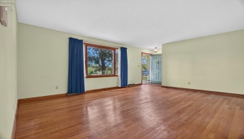 1593 Vermilion Road, Vermilion, 44089, ,2 BathroomBathrooms,Residential,For Sale,Vermilion,20263721