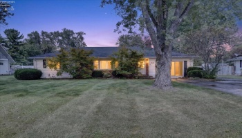 241 Montrose, Wellington, 44090, 4 Bedroom Bedrooms, ,2 BathroomBathrooms,Residential,For Sale,Montrose,20263770