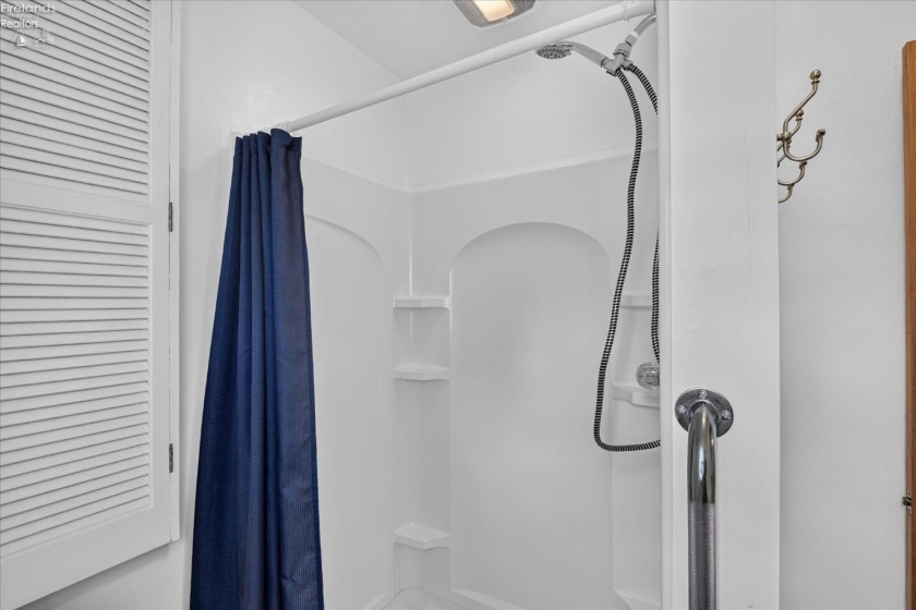 241 Montrose, Wellington, 44090, 4 Bedroom Bedrooms, ,2 BathroomBathrooms,Residential,For Sale,Montrose,20263770
