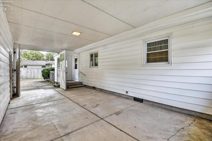 241 Montrose, Wellington, 44090, 4 Bedroom Bedrooms, ,2 BathroomBathrooms,Residential,For Sale,Montrose,20263770