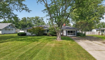 241 Montrose, Wellington, 44090, 4 Bedroom Bedrooms, ,2 BathroomBathrooms,Residential,For Sale,Montrose,20263770