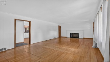 241 Montrose, Wellington, 44090, 4 Bedroom Bedrooms, ,2 BathroomBathrooms,Residential,For Sale,Montrose,20263770