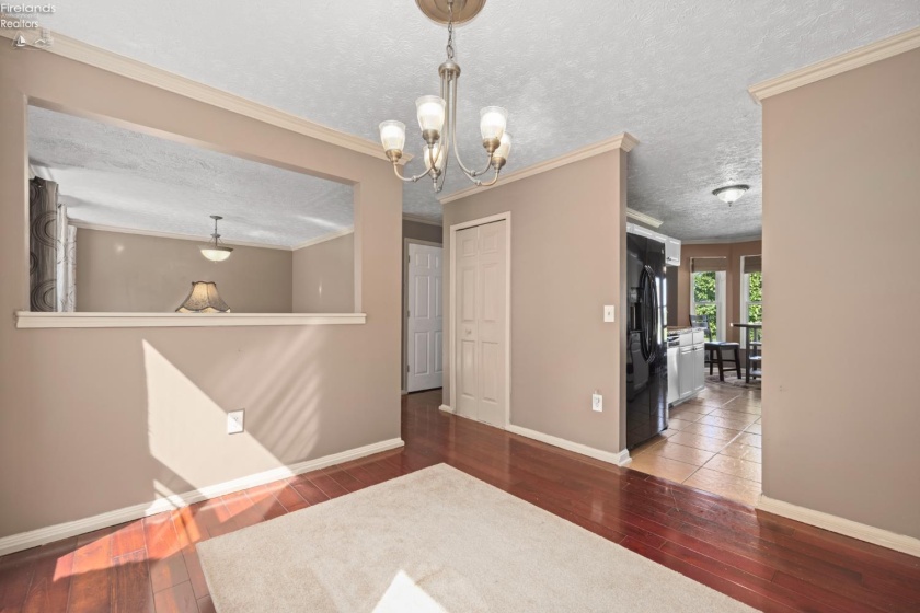 11203 Darrow Road, Vermilion, 44089, 3 Bedroom Bedrooms, ,3 BathroomBathrooms,Residential,For Sale,Darrow,20263783