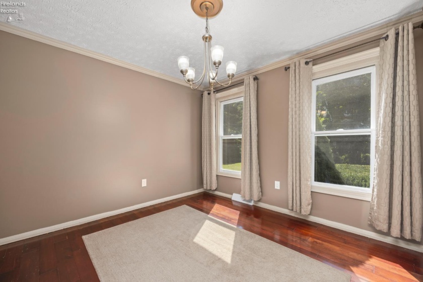 11203 Darrow Road, Vermilion, 44089, 3 Bedroom Bedrooms, ,3 BathroomBathrooms,Residential,For Sale,Darrow,20263783