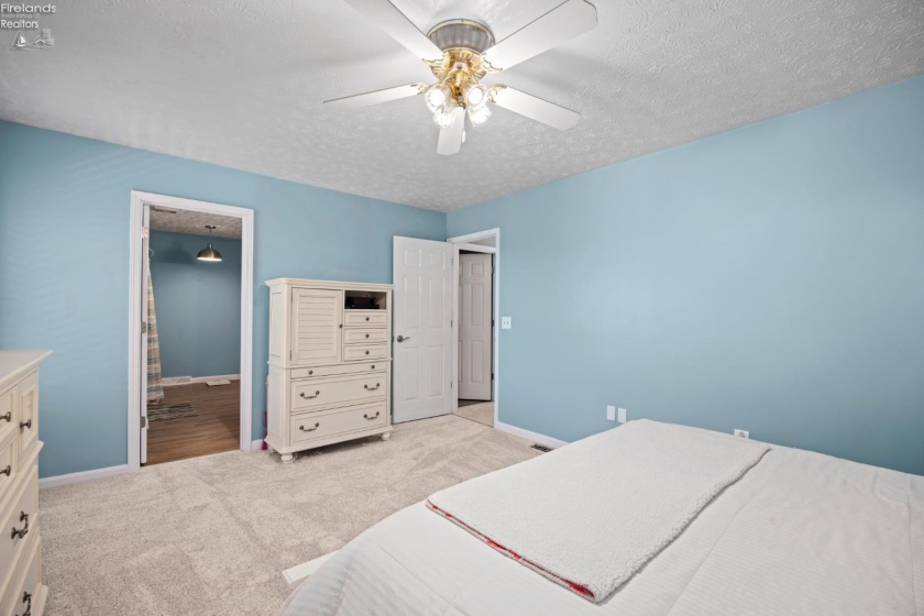 11203 Darrow Road, Vermilion, 44089, 3 Bedroom Bedrooms, ,3 BathroomBathrooms,Residential,For Sale,Darrow,20263783