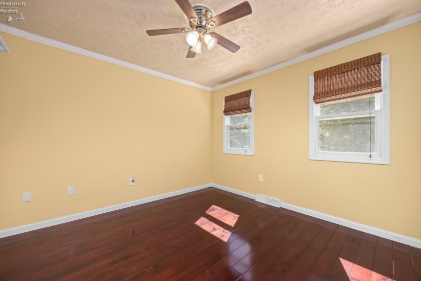 11203 Darrow Road, Vermilion, 44089, 3 Bedroom Bedrooms, ,3 BathroomBathrooms,Residential,For Sale,Darrow,20263783