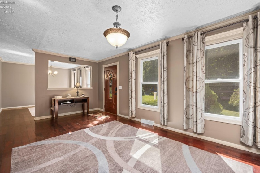 11203 Darrow Road, Vermilion, 44089, 3 Bedroom Bedrooms, ,3 BathroomBathrooms,Residential,For Sale,Darrow,20263783