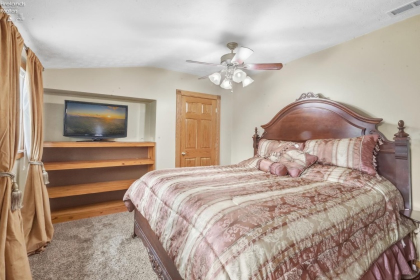 7506 Divelbiss Road, Other, 44822, 5 Bedroom Bedrooms, ,5 BathroomBathrooms,Residential,For Sale,Divelbiss,20263640