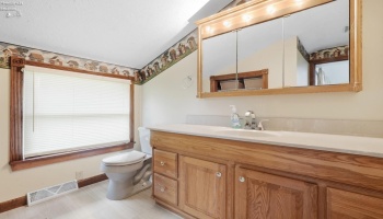 7506 Divelbiss Road, Other, 44822, 5 Bedroom Bedrooms, ,5 BathroomBathrooms,Residential,For Sale,Divelbiss,20263640