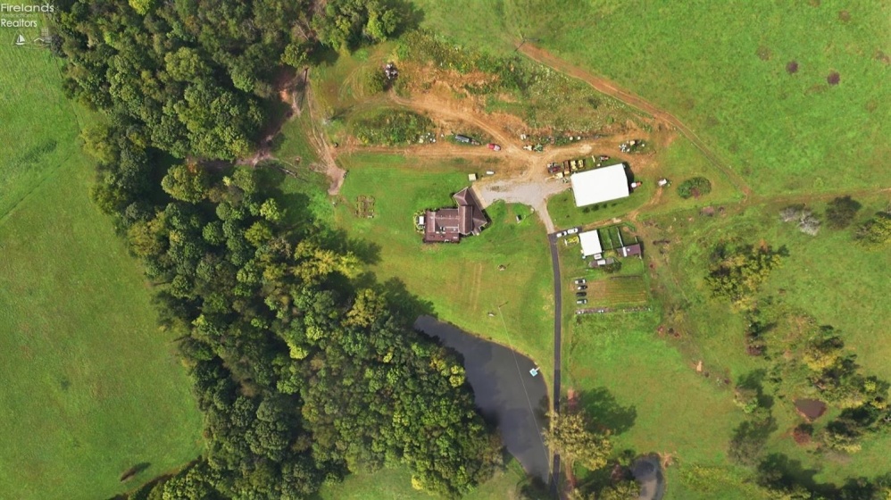 7506 Divelbiss Road, Other, 44822, 5 Bedroom Bedrooms, ,5 BathroomBathrooms,Residential,For Sale,Divelbiss,20263640