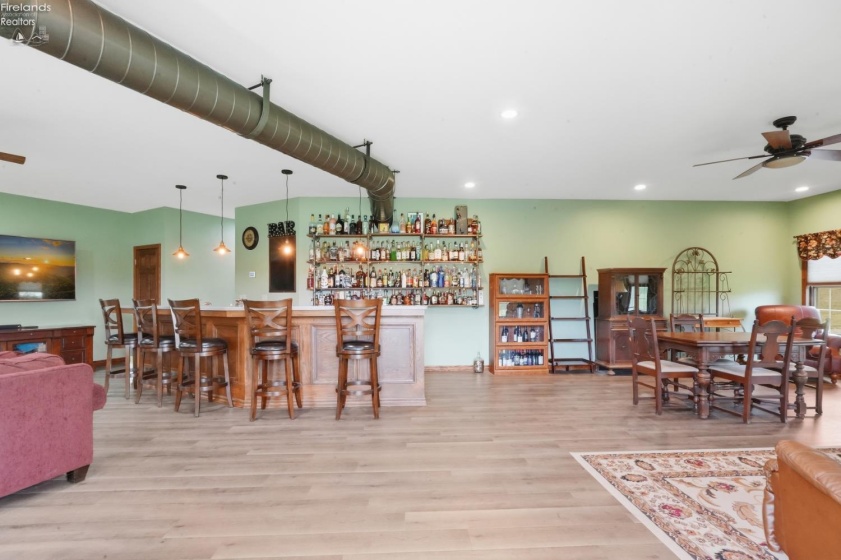7506 Divelbiss Road, Other, 44822, 5 Bedroom Bedrooms, ,5 BathroomBathrooms,Residential,For Sale,Divelbiss,20263640