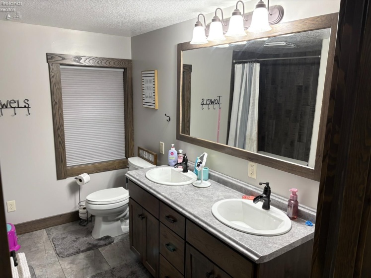 13235 CR 58, Bloomville, 44818, 4 Bedroom Bedrooms, ,2 BathroomBathrooms,Residential,For Sale,CR 58,20263739