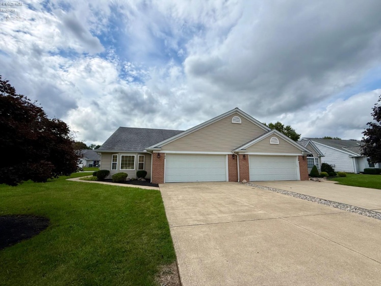 107 Parsons Street, Norwalk, 44857, 2 Bedroom Bedrooms, ,2 BathroomBathrooms,Residential,For Sale,Parsons,20263795