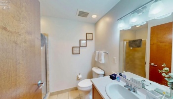 401 shoreline, Sandusky, 44870, 2 Bedroom Bedrooms, ,2 BathroomBathrooms,Residential,For Sale,shoreline,20263804