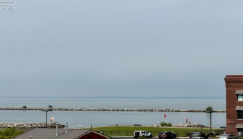 401 shoreline, Sandusky, 44870, 2 Bedroom Bedrooms, ,2 BathroomBathrooms,Residential,For Sale,shoreline,20263804