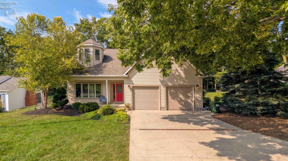 3770 Cliff Road, Port Clinton, 43452, 4 Bedroom Bedrooms, ,3 BathroomBathrooms,Residential,For Sale,Cliff,20263600