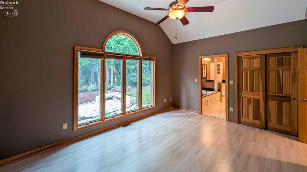 3770 Cliff Road, Port Clinton, 43452, 4 Bedroom Bedrooms, ,3 BathroomBathrooms,Residential,For Sale,Cliff,20263600