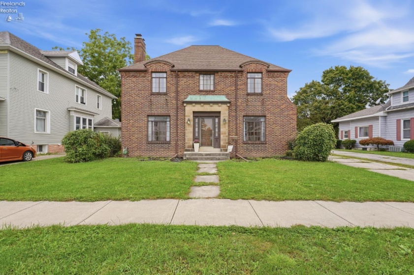 733 Main Street, Fostoria, 44830, 4 Bedroom Bedrooms, ,2 BathroomBathrooms,Residential,For Sale,Main,20263732