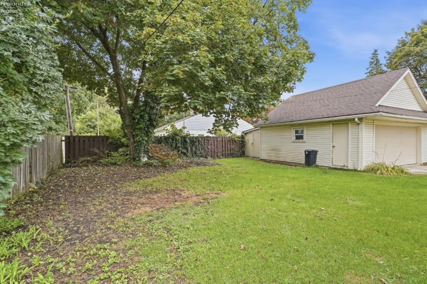 733 Main Street, Fostoria, 44830, 4 Bedroom Bedrooms, ,2 BathroomBathrooms,Residential,For Sale,Main,20263732