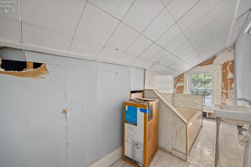 2407 Milan Road, Sandusky, 44870, 3 Bedroom Bedrooms, ,2 BathroomBathrooms,Residential,For Sale,Milan,20263787