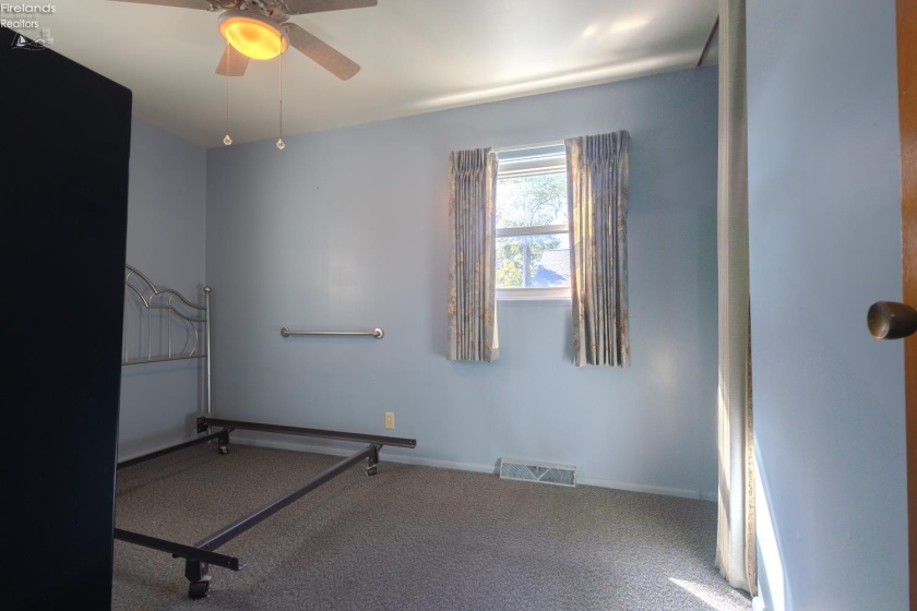 1311 Clinton Street, Sandusky, 44870, 3 Bedroom Bedrooms, ,1 BathroomBathrooms,Residential,For Sale,Clinton,20263810