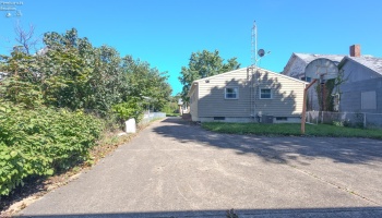 1311 Clinton Street, Sandusky, 44870, 3 Bedroom Bedrooms, ,1 BathroomBathrooms,Residential,For Sale,Clinton,20263810