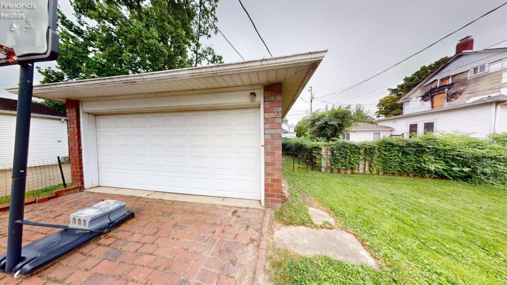 118 North Wood Street, Fremont, 43420, 4 Bedroom Bedrooms, ,2 BathroomBathrooms,Residential,For Sale,North Wood,20263799