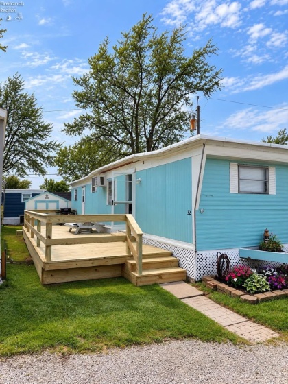 2045 Sand Road, Port Clinton, 43452, 2 Bedroom Bedrooms, ,1 BathroomBathrooms,Residential,For Sale,Sand,20263807