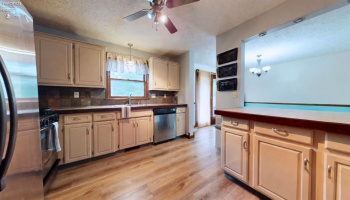 21 Timothy Avenue, Willard, 44890, 3 Bedroom Bedrooms, ,2 BathroomBathrooms,Residential,For Sale,Timothy,20263754