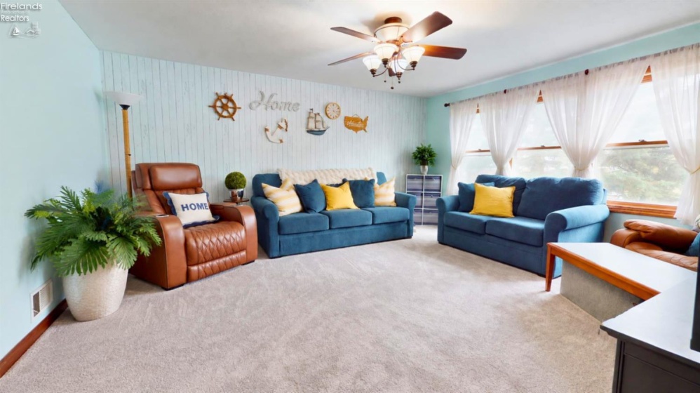 21 Timothy Avenue, Willard, 44890, 3 Bedroom Bedrooms, ,2 BathroomBathrooms,Residential,For Sale,Timothy,20263754
