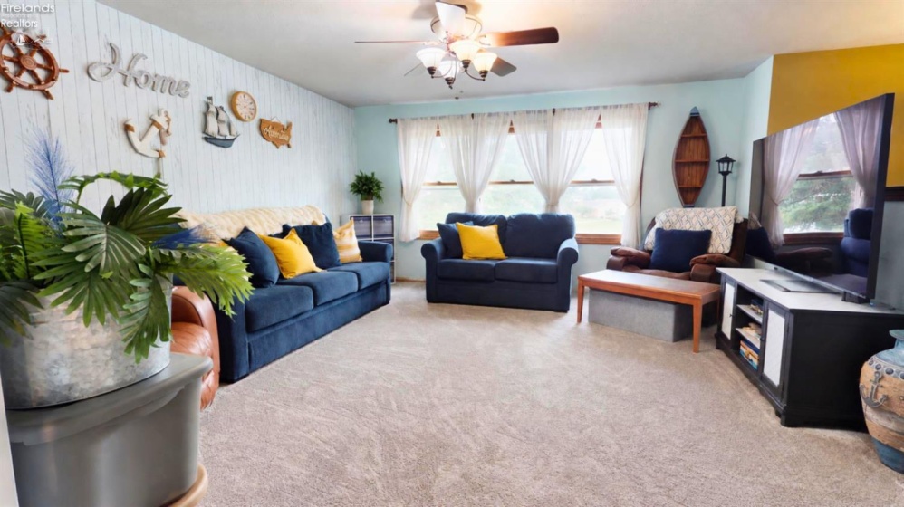 21 Timothy Avenue, Willard, 44890, 3 Bedroom Bedrooms, ,2 BathroomBathrooms,Residential,For Sale,Timothy,20263754
