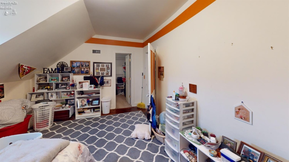 813 Main Street, Fostoria, 44830, 3 Bedroom Bedrooms, ,3 BathroomBathrooms,Residential,For Sale,Main,20263823