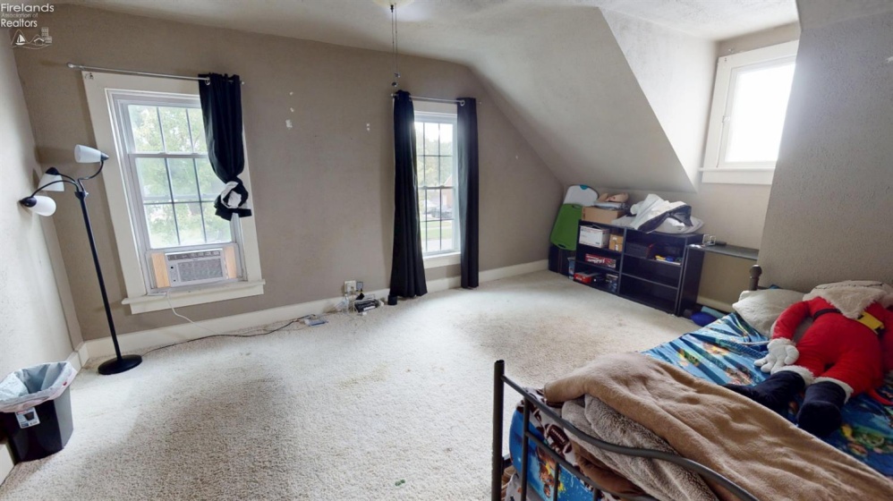 813 Main Street, Fostoria, 44830, 3 Bedroom Bedrooms, ,3 BathroomBathrooms,Residential,For Sale,Main,20263823