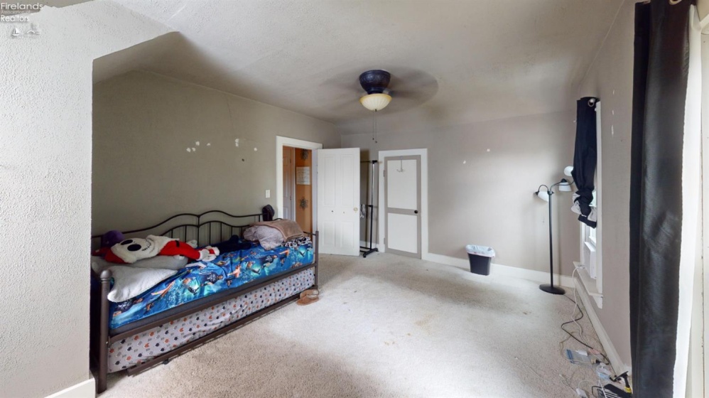 813 Main Street, Fostoria, 44830, 3 Bedroom Bedrooms, ,3 BathroomBathrooms,Residential,For Sale,Main,20263823